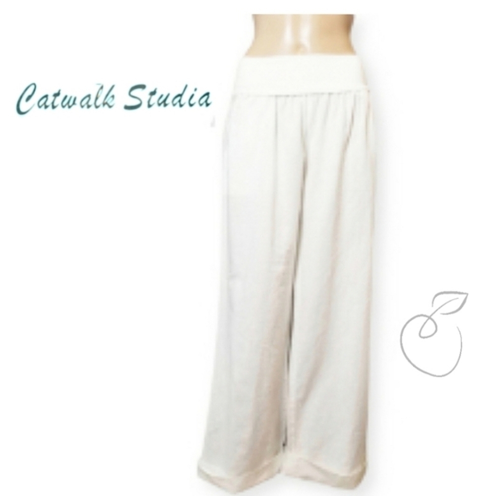 CATWALK STUDIO PANTS WHITE NWT SZ M